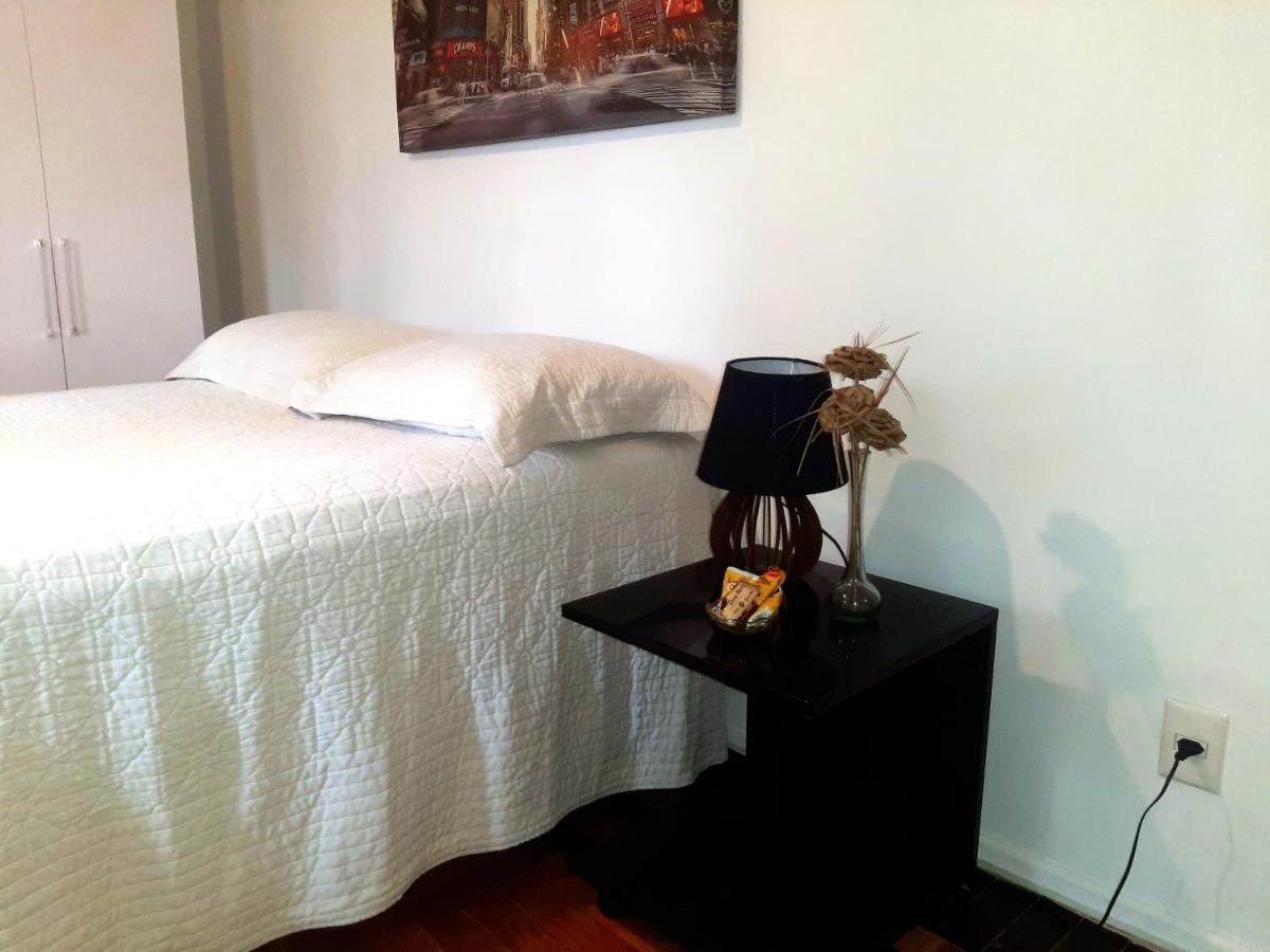 Linda Leblon Homestay - 3 Min To The Beach ริโอเดจาเนโร ภายนอก รูปภาพ